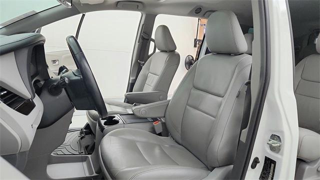 used 2018 Toyota Sienna car, priced at $25,847