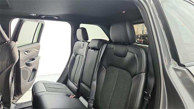 new 2025 Jeep Grand Cherokee car, priced at $40,452