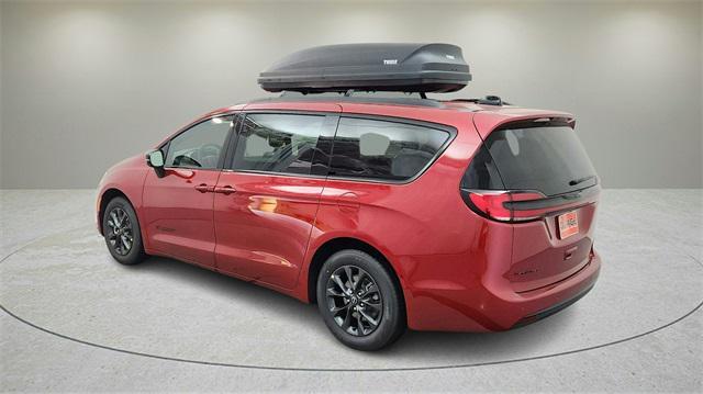 new 2025 Chrysler Pacifica car, priced at $40,860
