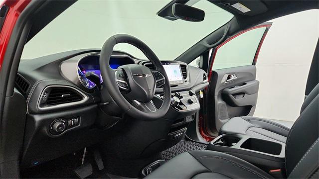 new 2025 Chrysler Pacifica car, priced at $40,860