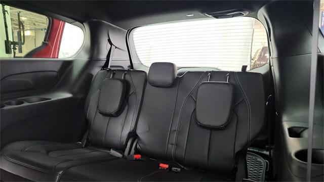 new 2025 Chrysler Pacifica car, priced at $40,860