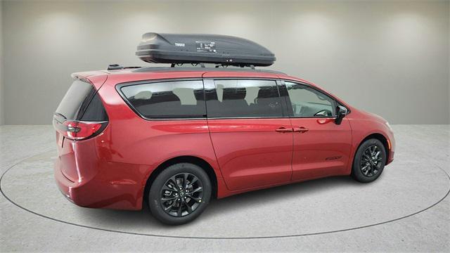 new 2025 Chrysler Pacifica car, priced at $40,860