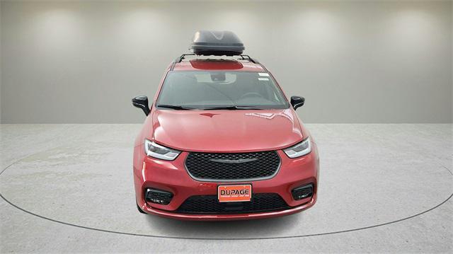new 2025 Chrysler Pacifica car, priced at $40,860