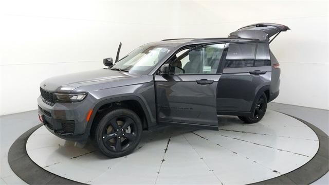 new 2024 Jeep Grand Cherokee L car, priced at $43,272