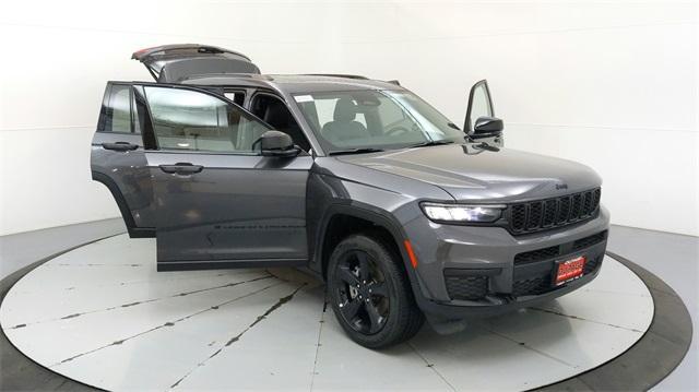 new 2024 Jeep Grand Cherokee L car, priced at $43,272