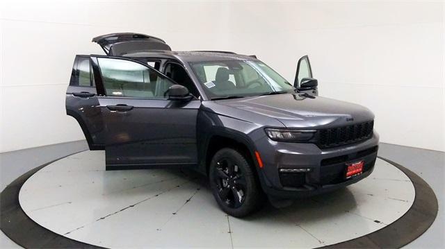 new 2024 Jeep Grand Cherokee L car, priced at $48,599