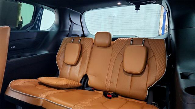 used 2022 Chrysler Pacifica car, priced at $35,999