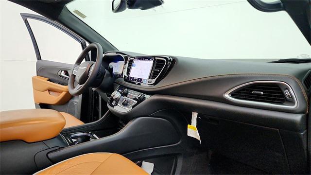 used 2022 Chrysler Pacifica car, priced at $35,999