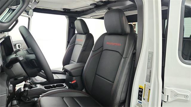 new 2025 Jeep Gladiator car, priced at $47,398