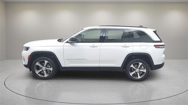 new 2025 Jeep Grand Cherokee car, priced at $49,434