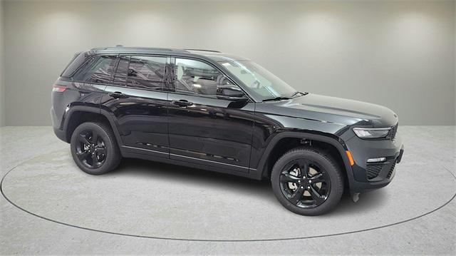 new 2025 Jeep Grand Cherokee car, priced at $45,207