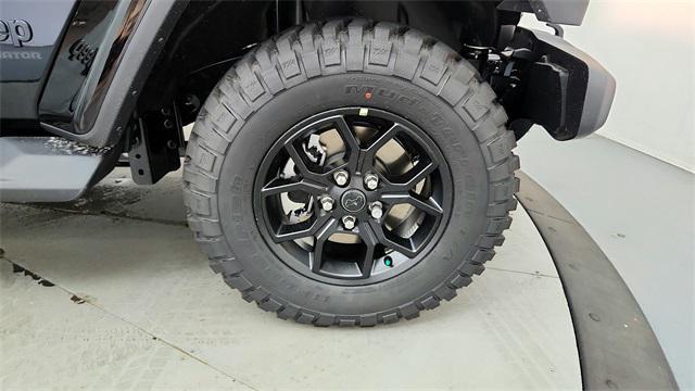 new 2025 Jeep Gladiator car, priced at $43,193
