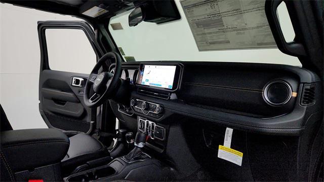 new 2025 Jeep Gladiator car, priced at $43,193