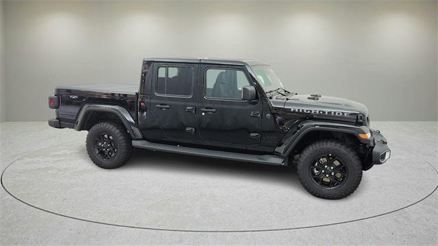 new 2025 Jeep Gladiator car, priced at $43,193