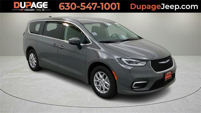 used 2023 Chrysler Pacifica car, priced at $32,203
