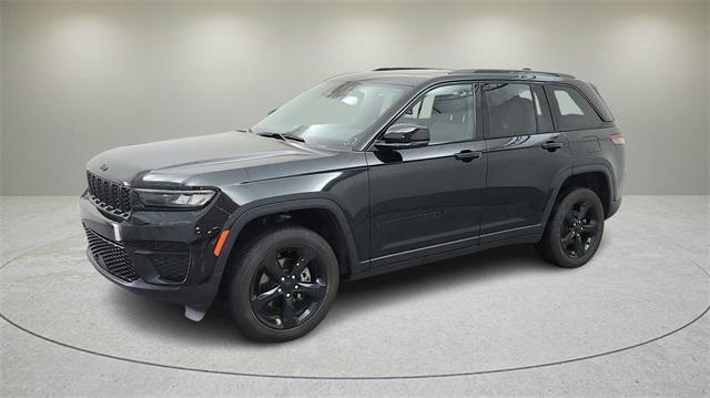 used 2023 Jeep Grand Cherokee car, priced at $31,877