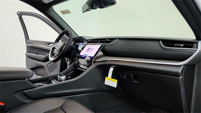 new 2025 Jeep Grand Cherokee car, priced at $42,479