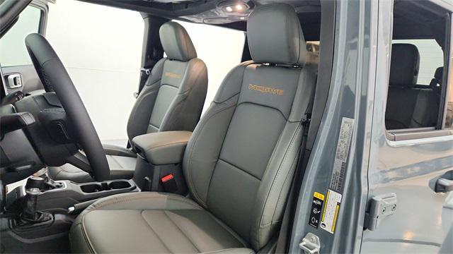 new 2026 Jeep Gladiator car, priced at $59,985