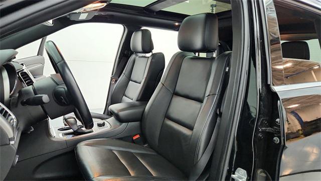used 2022 Jeep Grand Cherokee car, priced at $27,500