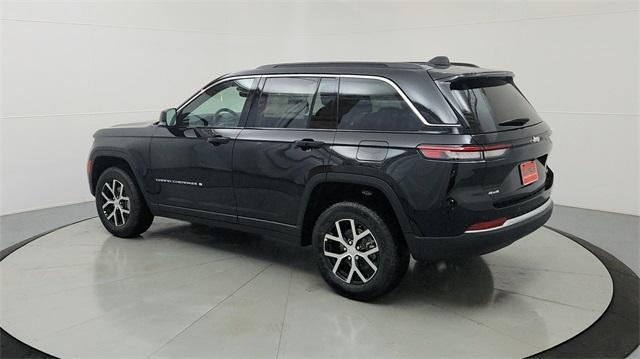 new 2024 Jeep Grand Cherokee car, priced at $46,001