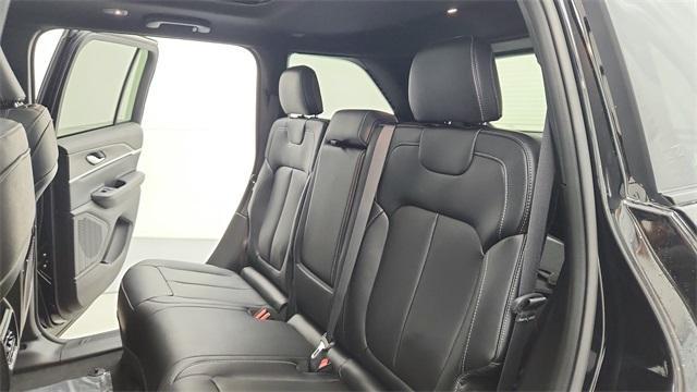 new 2024 Jeep Grand Cherokee car, priced at $46,001