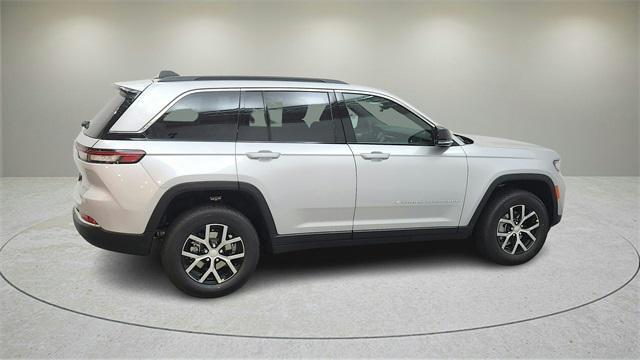 new 2025 Jeep Grand Cherokee car, priced at $43,509