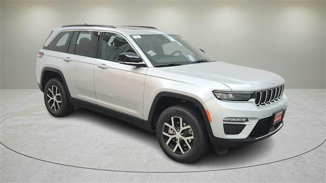 new 2025 Jeep Grand Cherokee car, priced at $43,509