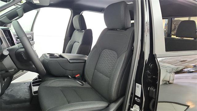 new 2025 Ram 1500 car, priced at $44,432