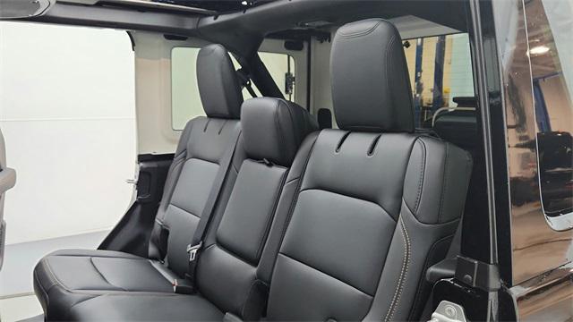 new 2025 Jeep Wrangler car, priced at $53,736