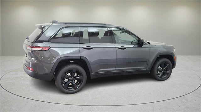 new 2025 Jeep Grand Cherokee car, priced at $45,207