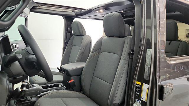 new 2025 Jeep Wrangler car, priced at $44,433