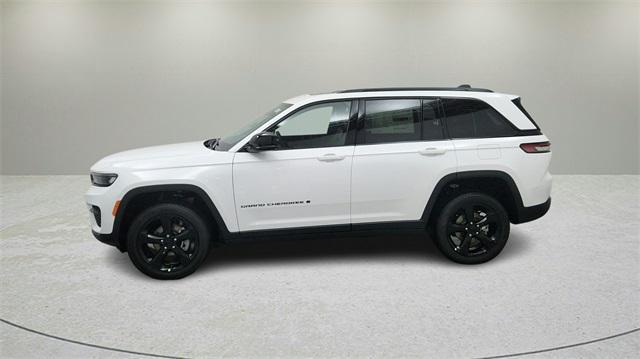 new 2024 Jeep Grand Cherokee car, priced at $38,821