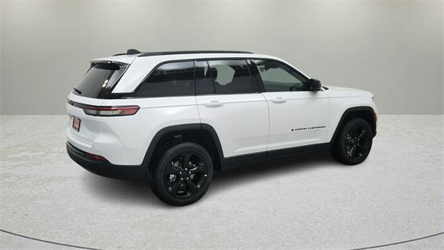 new 2024 Jeep Grand Cherokee car, priced at $38,821