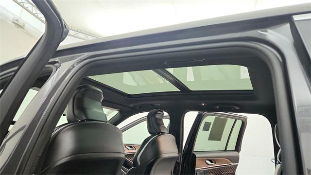 used 2022 Jeep Grand Cherokee car, priced at $39,999