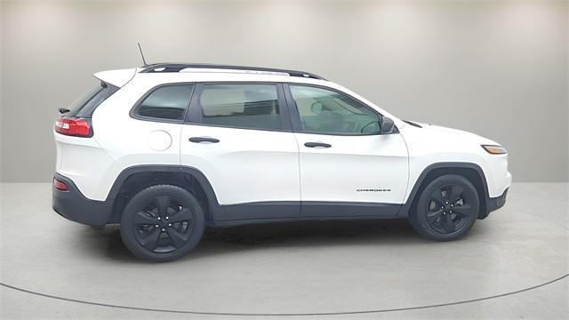 used 2016 Jeep Cherokee car, priced at $10,999