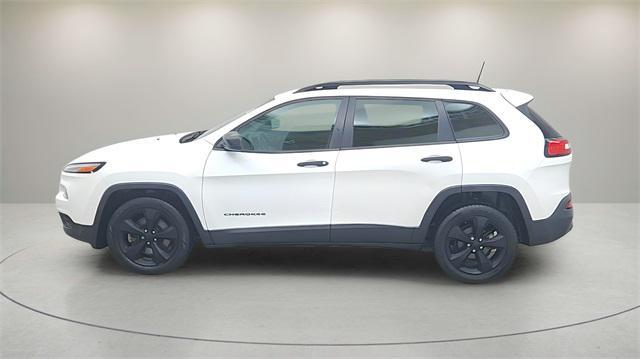 used 2016 Jeep Cherokee car, priced at $10,999