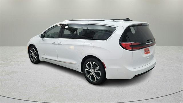 new 2024 Chrysler Pacifica car, priced at $45,159