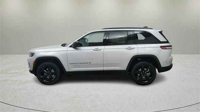 new 2024 Jeep Grand Cherokee car, priced at $40,815