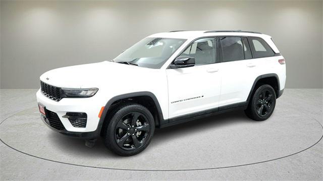 used 2023 Jeep Grand Cherokee car, priced at $32,871