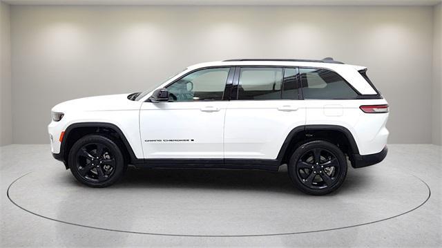 used 2023 Jeep Grand Cherokee car, priced at $32,871