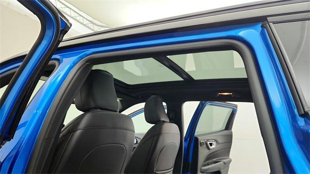 new 2025 Jeep Compass car, priced at $35,107