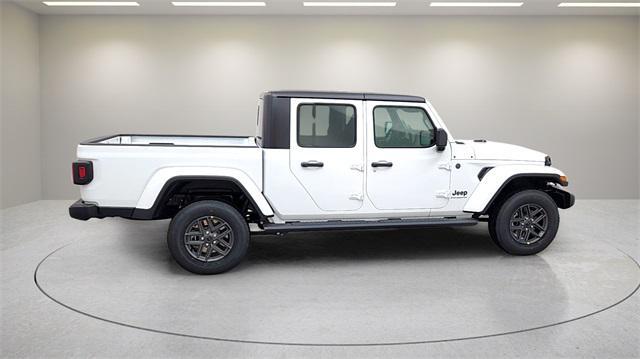 new 2025 Jeep Gladiator car, priced at $41,661