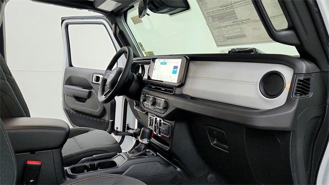 new 2025 Jeep Gladiator car, priced at $41,661