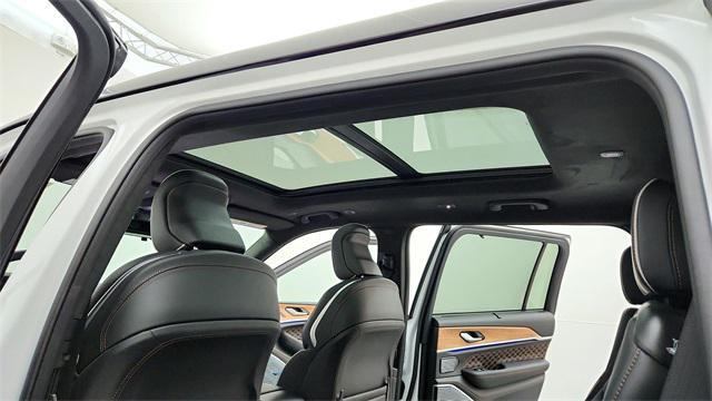 new 2025 Jeep Grand Cherokee L car, priced at $66,083