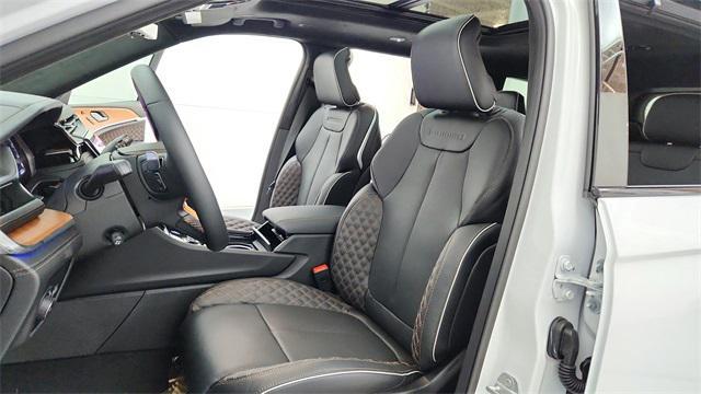 new 2025 Jeep Grand Cherokee L car, priced at $66,083