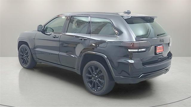 used 2022 Jeep Grand Cherokee car, priced at $27,316