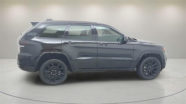 used 2022 Jeep Grand Cherokee car, priced at $27,316