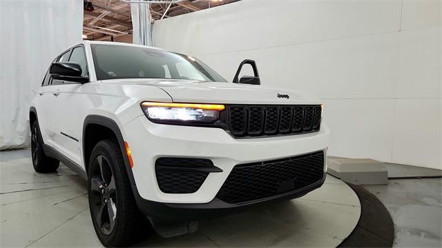 used 2023 Jeep Grand Cherokee car, priced at $30,777