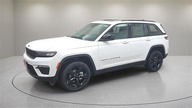 new 2025 Jeep Grand Cherokee car, priced at $45,996