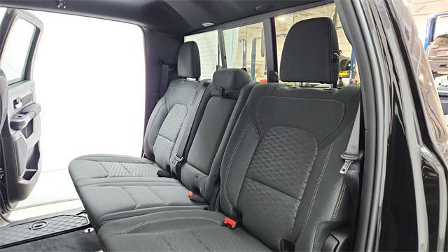 new 2025 Ram 1500 car, priced at $43,332